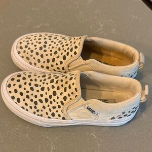 Vans Kids Slip-On Sneakers in Cream with Black Spot Print